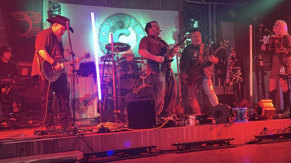 genxs closing out the night